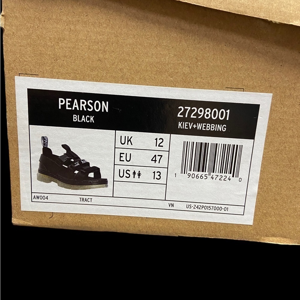 Dr. Martens Pearson Unisex Black Chunky Buckle Sandals NWT​ - Picture 11 of 11